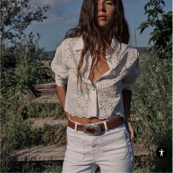 Zara Tops - NWT ZARA EMBROIDERED EYELET CROP SHIRT - WHITE BUTTON DOW TOP SIZE M
Firm price